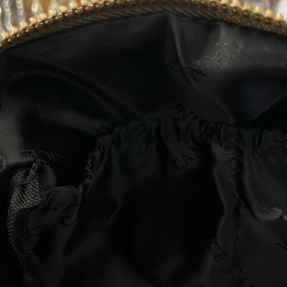 Vince Camino Gold makeup bag - Picture 6 of 7